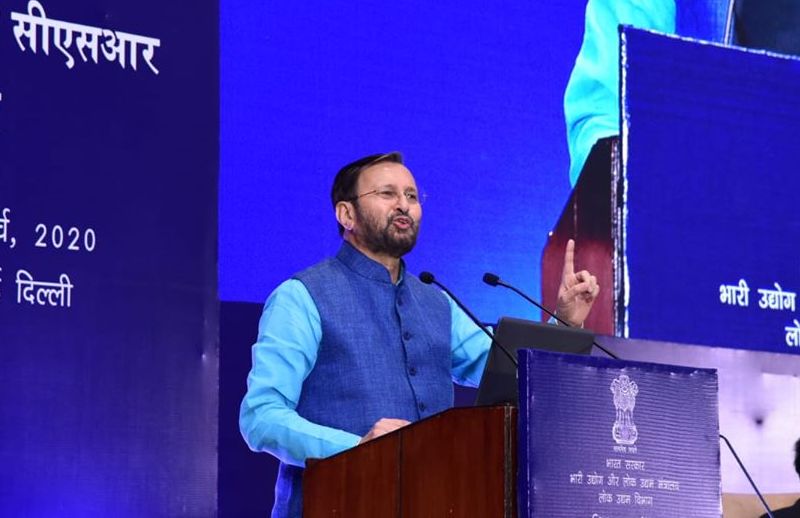 印度重工業及公共企業部部長賈瓦德卡爾(Prakash Javadekar)。 (圖:臉書)