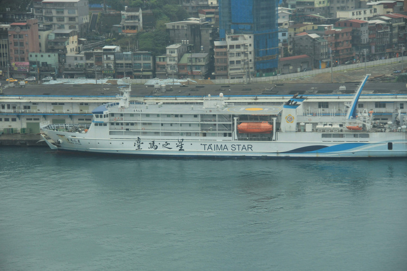 客輪「台馬之星」3日清晨約4時故障，在馬祖外海27浬漂流，有389名旅客受困。(圖：中央社)