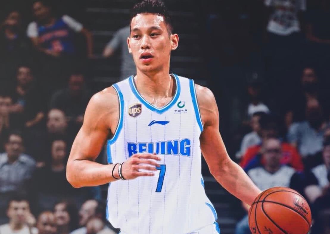 前NBA球員林書豪確定取得中華民國護照，行政院長蘇貞昌今天(20日)表示歡迎，盛讚林書豪是「台灣之子」。（圖擷取自微博）