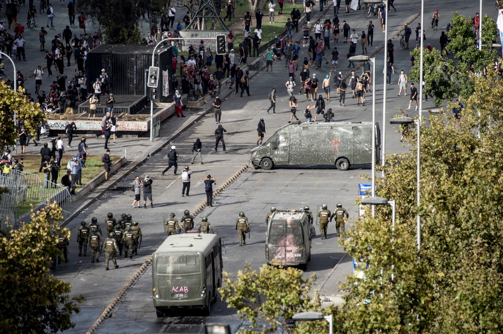 智利皮涅拉執政2週年，抗議活動再起。 (AFP)