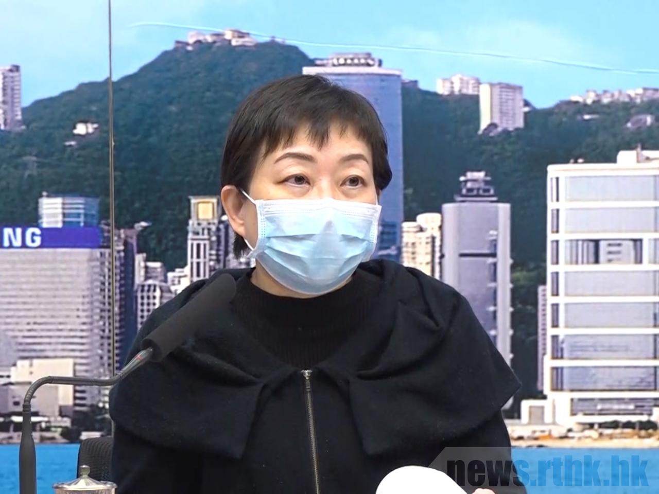 香港衞生防護中心傳染病處主任張竹君表示，與該名14歲男學生有密切接觸的3名學生，原本已完成14日的隔離檢疫，但中心擔心有關病毒傳播力較強，所以已安排他們返回檢疫中心，接受多7日的檢疫隔離。(圖：RTHK)
