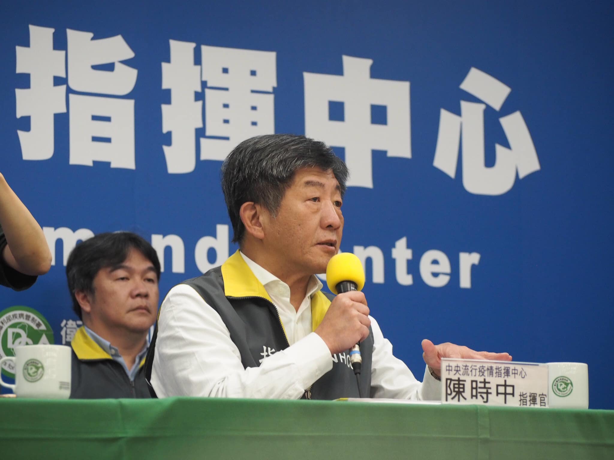 中央流行疫情指揮中心指揮官陳時中再度呼籲國人，忍耐一下暫時別出國。(資料照/蕭照平 攝)