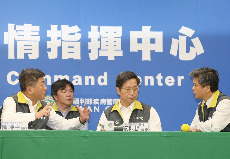 張上淳從醫兒子出國惹議，陳時中表示就法制面沒有違反。（資料照／中央社）