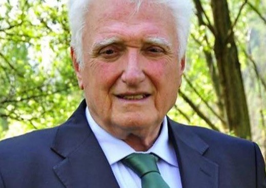 義大利貝加莫省切內市70歲市長瓦洛蒂13日病逝，成為義大利首位死於武漢肺炎的市長。(圖取自推特)