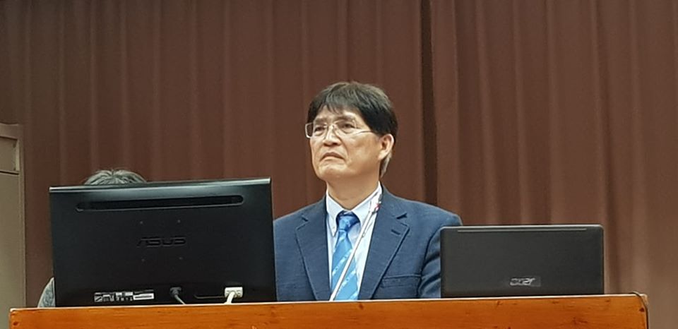 體育署長高俊雄23日到立院教育文化委員會，就因應疫情提出的國內運動產業紓困振興方案進行專案報告。(江昭倫攝)