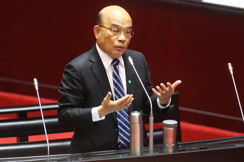 行政院長蘇貞昌表示，武漢肺炎疫情當時就是從中國武漢開始，其實很多病都有地名，中國是因為對自己太沒自信，還進一步要大家感謝它，會引起反彈。(圖：中央社)