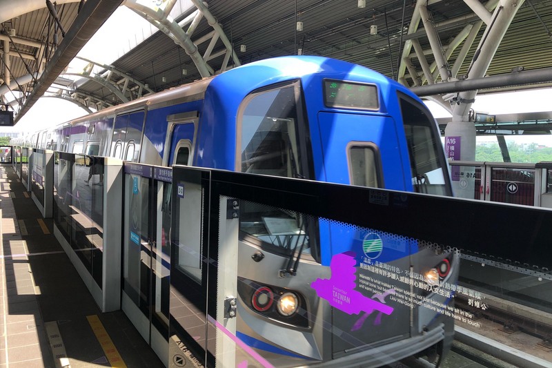 機場捷運中壢延伸線，配合行政院9月2日核定的桃園鐵路地下化綜合規劃，將分兩階段通車。(圖：中央社)