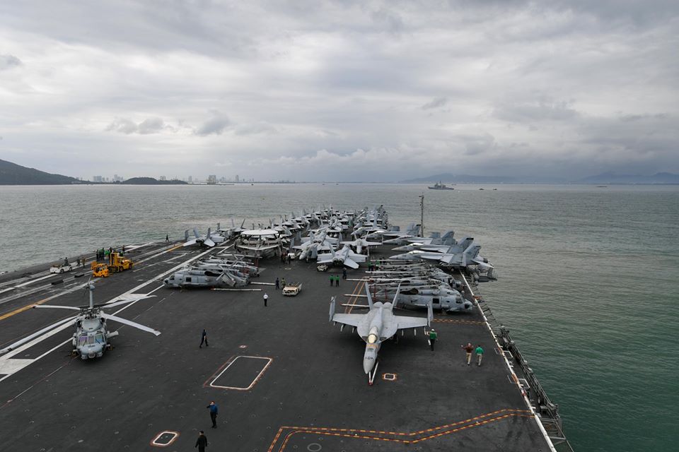 拜登甫上任，中共軍機仍持續大舉擾台，美國除批評中共破壞台海穩定之外，也派出羅斯福號航艦打擊群進入南海。(資料畫面：羅斯福號臉書) (圖:羅斯福號臉書)