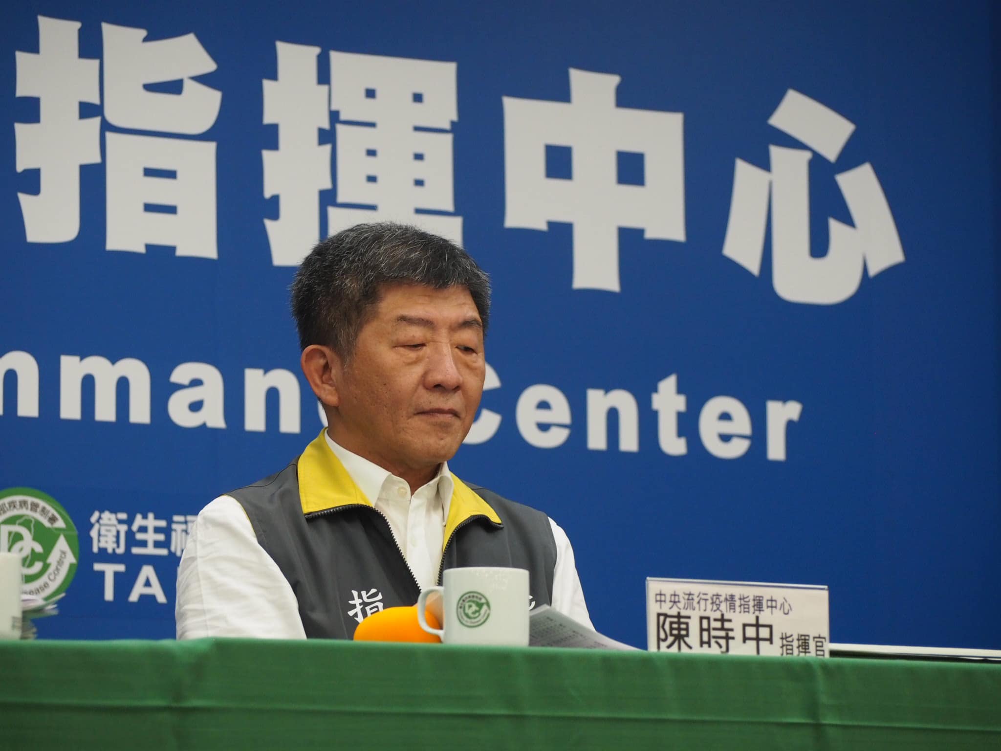 中央流行疫情指揮中心27日宣布新增15例多以美國、英國為主的境外移入個案，這波名單使台灣確認人數來到267例，當中有227例是境外移入、有40例是本土案例。(蕭照平 攝)