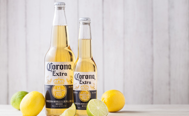 和冠狀病毒撞名的墨西哥可樂娜啤酒(Corona)酒商鑑於疫情引起的公衛緊急狀況，這種啤酒將停產。(圖/推特)