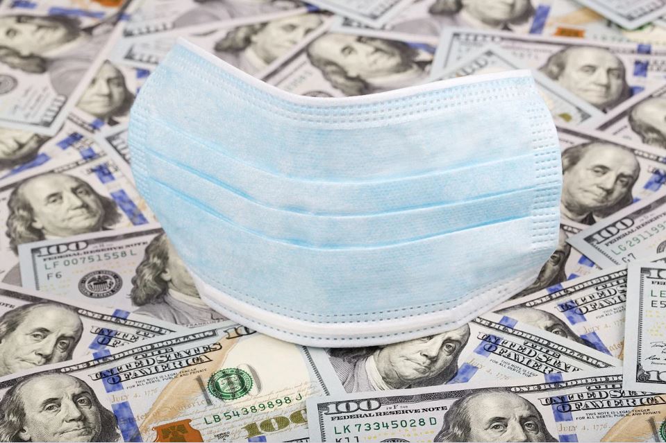 疫情下救經濟 川普允許緩繳薪資稅 (pixabay圖庫)
