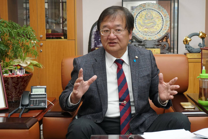 中華民國醫師公會全國聯合會(台灣醫師會，TMA)理事長邱泰源今天(17日)表示，世界醫師會(WMA)發文給世界衛生組織(WHO)，呼籲世界衛生大會(WHA)能再對台灣代表團敞開大門，以開創新局。(中央社)