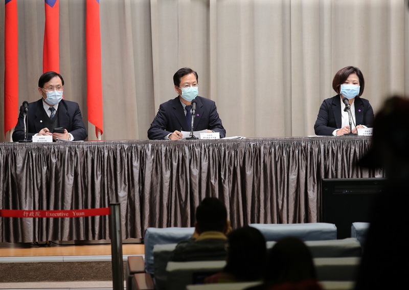 政務委員龔明鑫7日表示，發現金不合情也不合理，且發現金的效果會比金融海嘯時發消費券的效果還要糟。(圖：中央社)