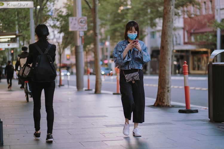 澳洲才想放寬防疫，卻又爆出新增確診案例。 (Kate Trifo/unsplash)