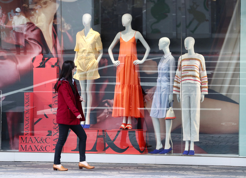 行政院主計總處5日公布5月消費者物價指數(CPI)較上年同月下跌1.19％，是126個月來最大跌幅。(圖：中央社)