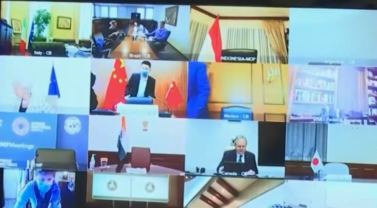 根據香港英文報刊南華早報(South China Morning Post, SCMP)今天(25日)報導，20國集團(G20)領袖原定24日再度召開視訊峰會，因美國堅持世界衛生組織(WHO)應就俗稱武漢肺炎的2019年冠狀病毒疾病(COVID-19)疫情爆發之初，偏向中國的作為負責，中國強烈反對，視訊峰會在最後一刻取消。圖為20國集團(G20)的衛生部長視訊會議。(圖擷自YouTube)