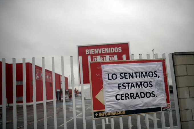 西班牙銀行(Bank of Spain)指出，西國今年的經濟恐將萎縮6.6%到13.6%。(圖/推特)