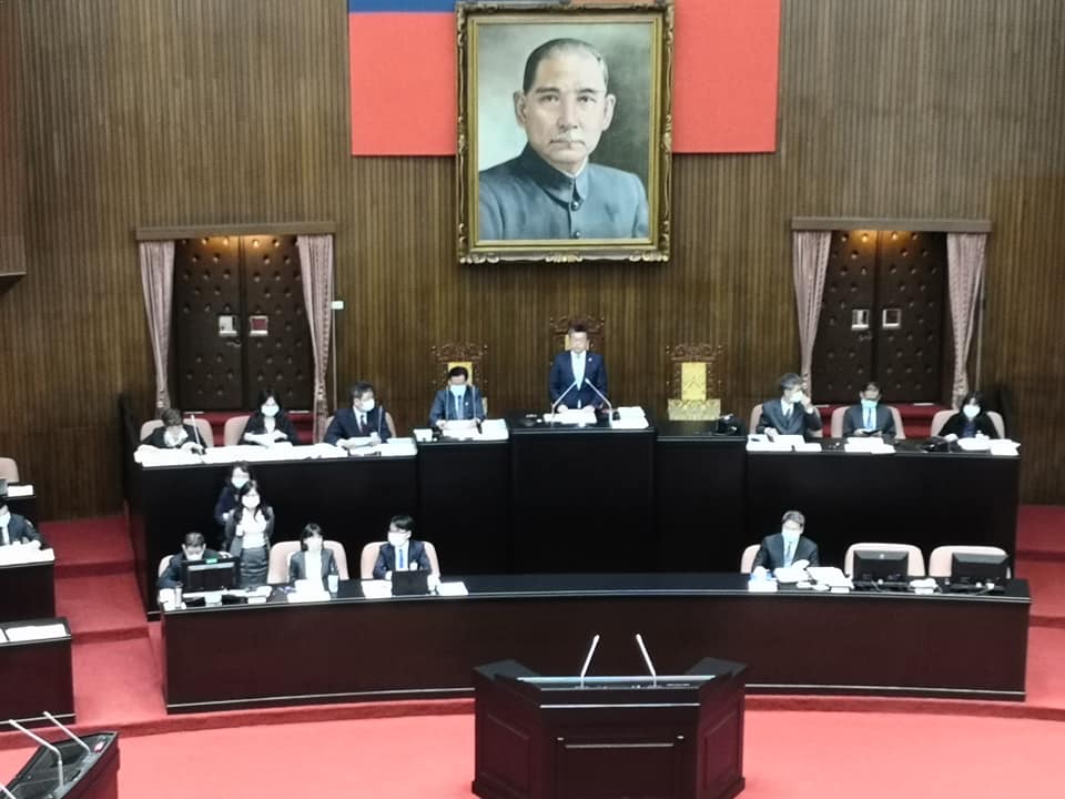 立法院會28日三讀修正通過「政務人員退職撫卹條例」、「公立學校教職員退休資遣撫卹條例」、「陸海空軍軍官士官服役條例」等案。(資料照/劉玉秋 攝)