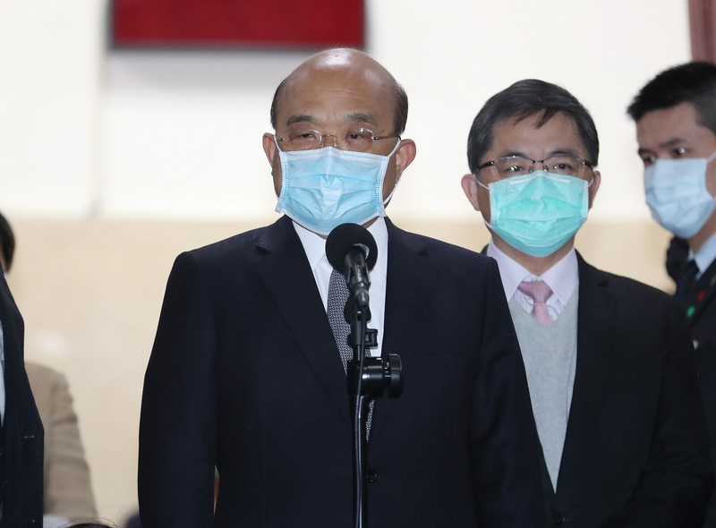 行政院長蘇貞昌（前）(圖：中央社)