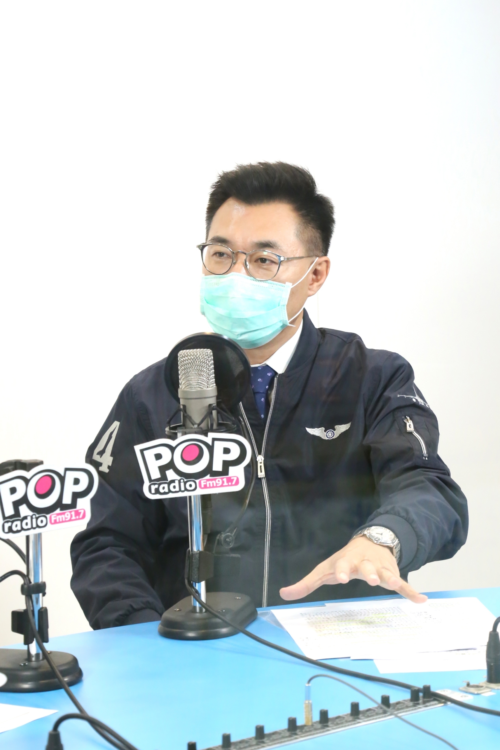 面對罷韓危機，江啟臣表示，韓國瑜與黨中央應各司其職，爭取民眾認同。(POP Radio提供)