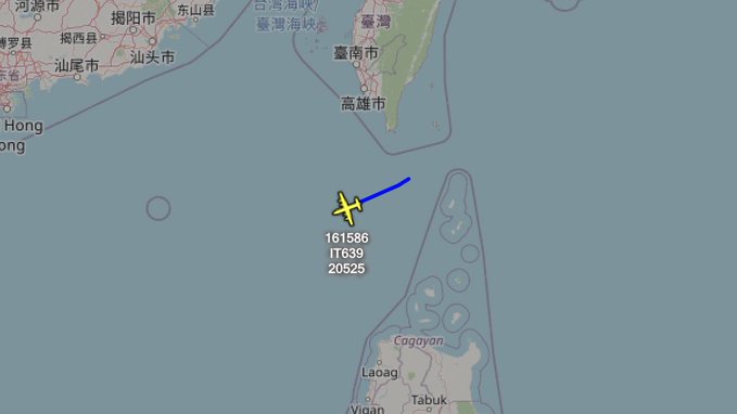 專門追蹤飛機動態的推特帳號「飛機守望」(Aircraft Spots)顯示，今天早上美國海軍1架P-3C獵戶座反潛機現蹤台灣南部海域，由東北往西南朝南海方向行進。(圖取自推特)