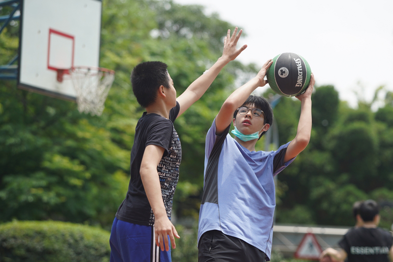 中央氣象局2日表示，明天起環境漸轉為西南風，各地白天溫暖。(圖：中央社)