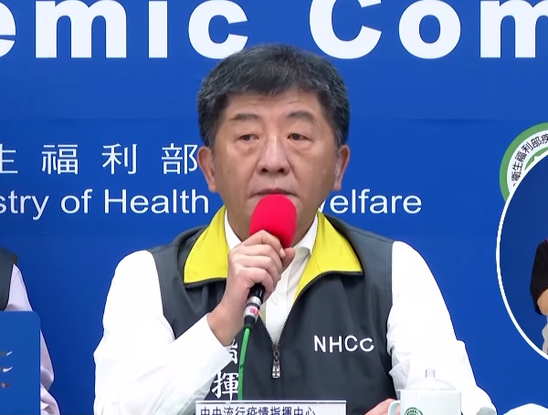 中央流行疫情指揮中心指揮官陳時中13日強調，只要民眾把「防疫新生活」內化得愈好，社會就可以更加開放。(圖擷自YouTube)