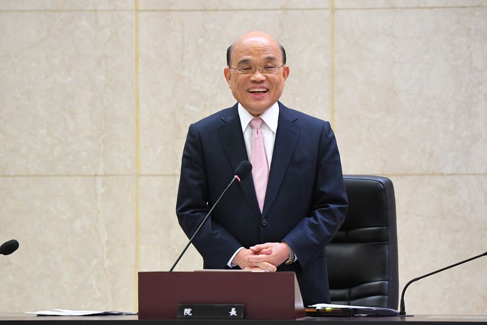 行政院長蘇貞昌14日率領內閣團隊總辭，完成總辭程序。蘇貞昌並稱讚內閣團隊是最強團隊。(行政院提供)