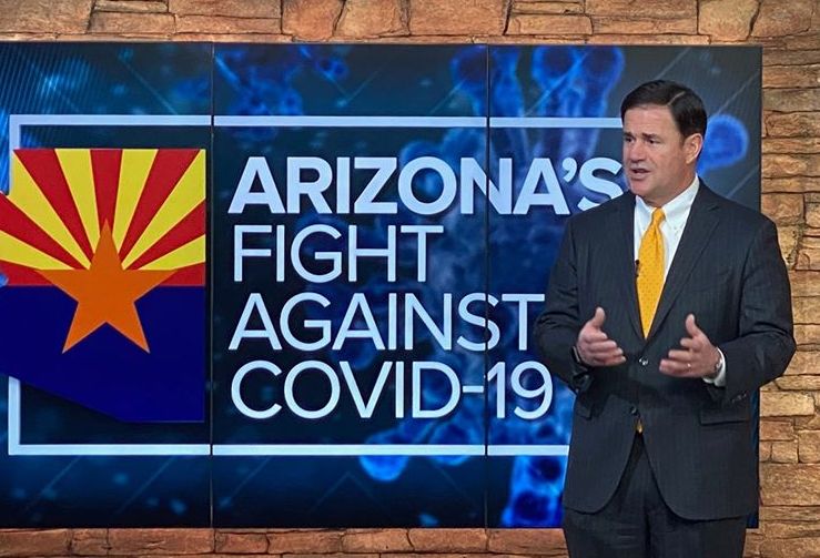 亞利桑納州州長杜席(Doug Ducey)。 (圖:亞利桑納州州長室)