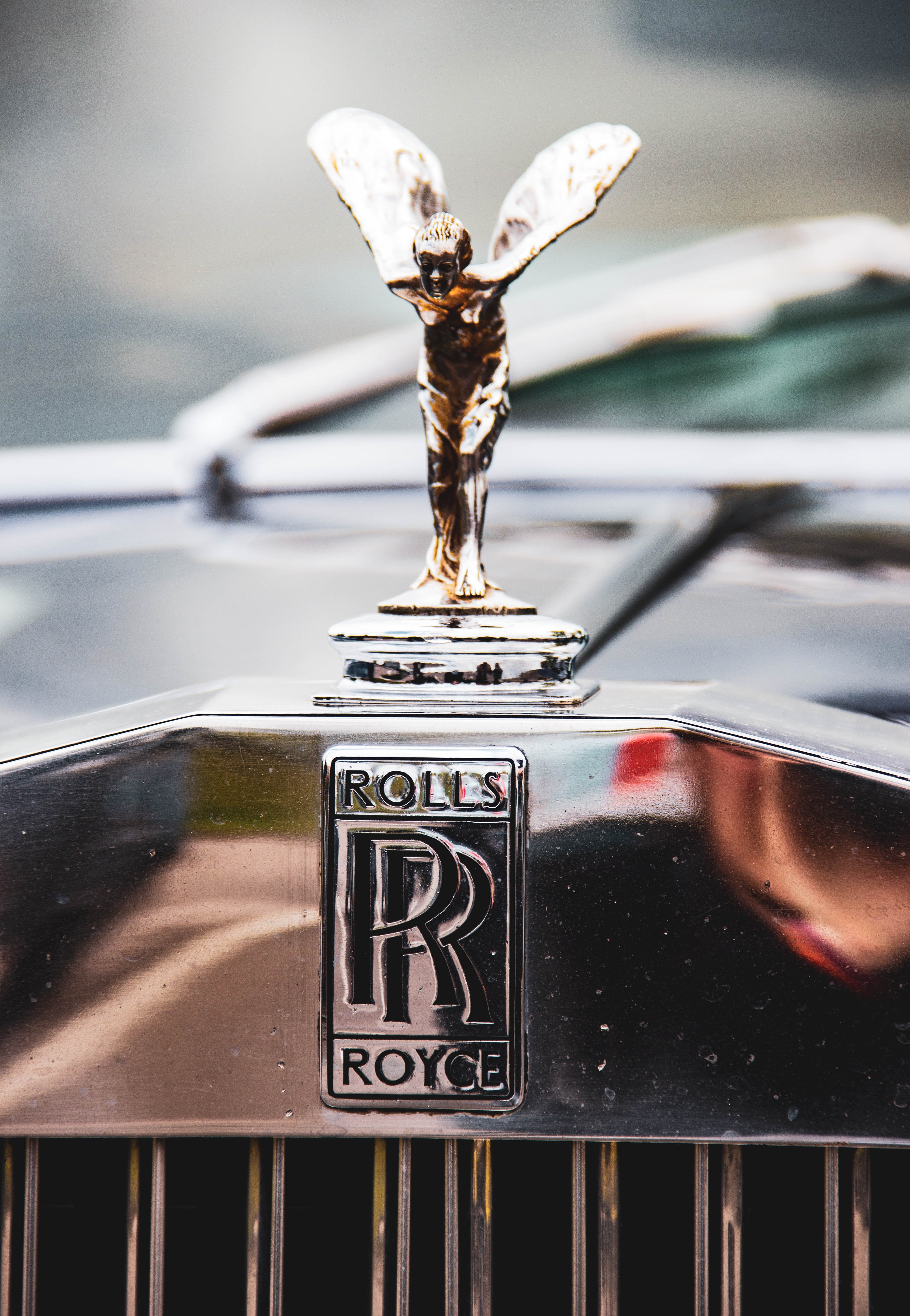 英國飛機引擎製造大廠勞斯萊斯集團(Rolls-Royce)  (unsplash圖庫)