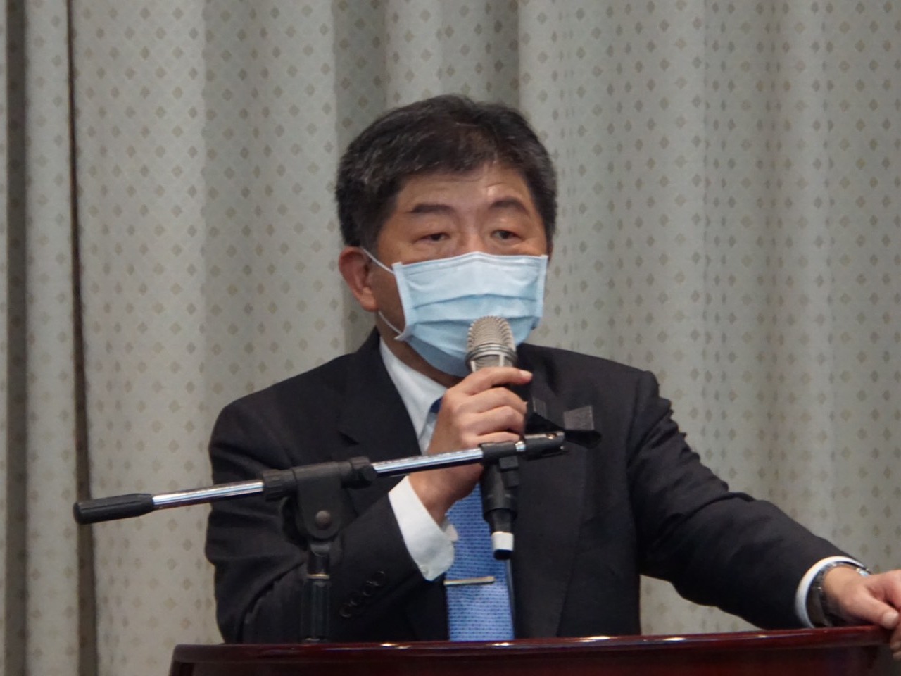 衛福部長陳時中24日表示，初步看到執行上有小瑕疵，例如是否掌握檢疫者外出動線等，但目前沒看到違法脫序。（資料照/劉玉秋 攝）