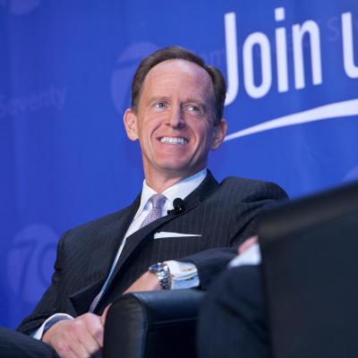 美國共和黨籍聯邦參議員杜美(Pat Toomey)(推特)