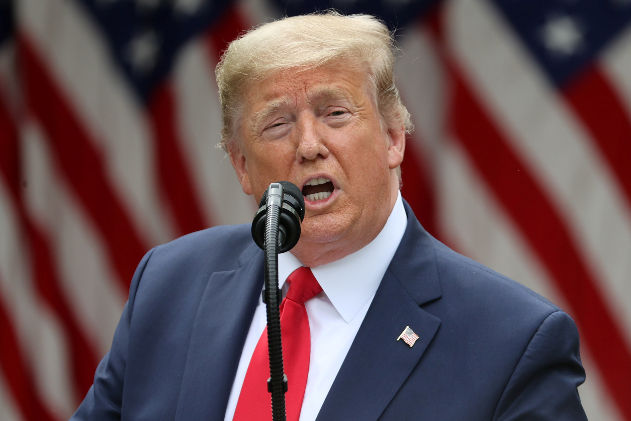 美國總統川普29日在白宮玫瑰園舉行記者會。 (RT/達志影像)