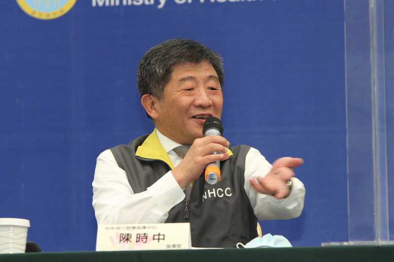 中央流行疫情指揮中心指揮官陳時中（圖）31日出席在台南舉辦的記者會，強調6月7日起大解封後，對防疫單位將是考驗。(中央社)