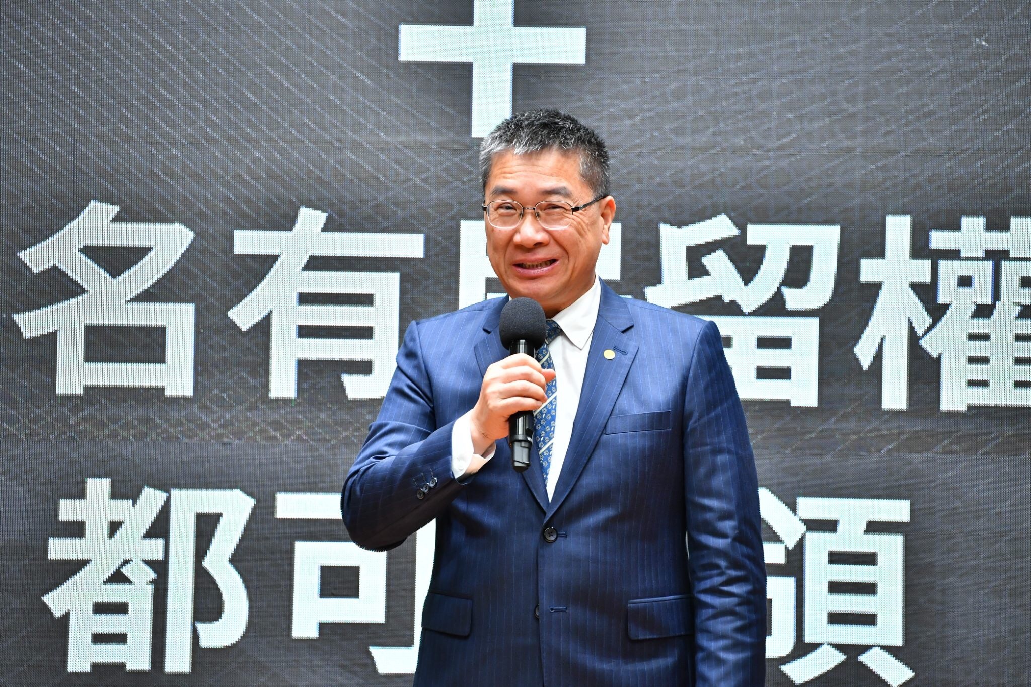 對於保五要求員警罷韓投票當天要投票者須事前登記，徐國勇強調，只是為了警力調配。(行政院提供)