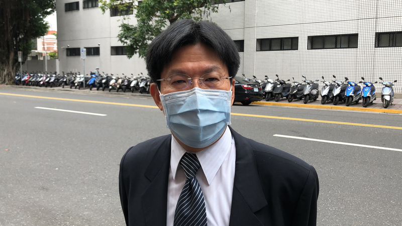 高涌誠今天(14日)召開記者會，強調自己與此案一點關係都沒有。監察院紀律委員會也說明是將洩密事實移送檢察機關調查，並非針對「特定人」移送。(圖：中央社)