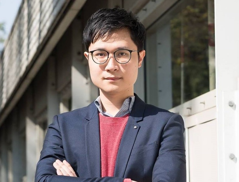 香港一批「反送中」運動示威者去年7月1日闖進立法會，涉案的示威者劉頴匡近期被政府改控較為嚴重的暴動罪。(圖：劉頴匡臉書)