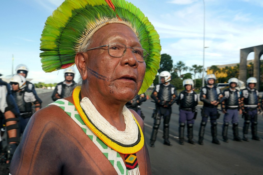 亞馬遜雨林的原民酋長帕亞康(Paulinho Paiakan)。 (AFP)