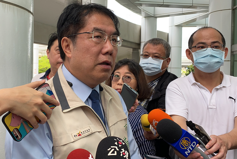 台南市長黃偉哲（左）(資料照片/中央社)