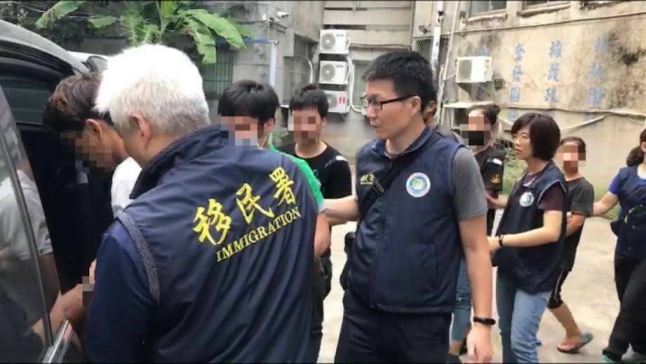 移民署推動為期3個月的「逾期停(居)留外來人口擴大自行到案專案」，共查處7,617人。(移民署提供)