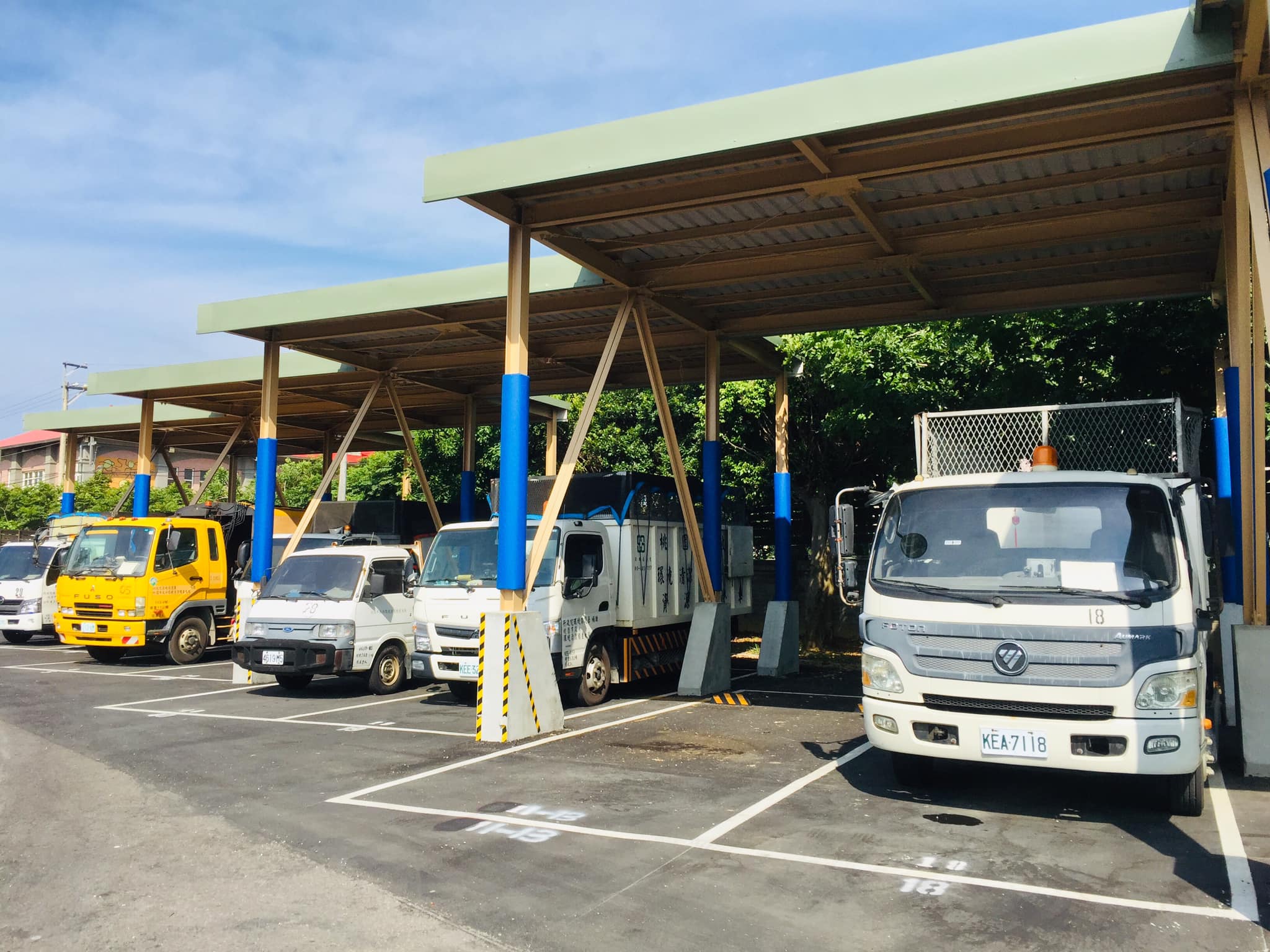 環保署長張子敬視導桃園市新屋區清潔隊部。（蕭照平攝）