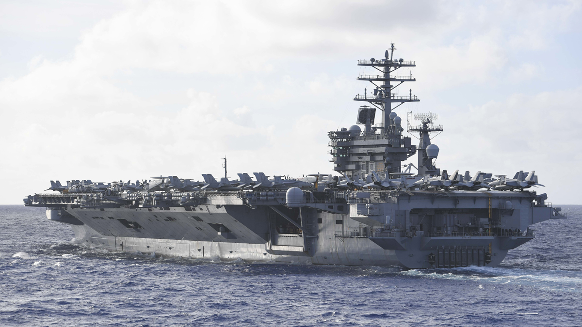美國航空母艦雷根號（USS Ronald Reagan CVN-76）。(資料照 / USPacificFleet@twitter)