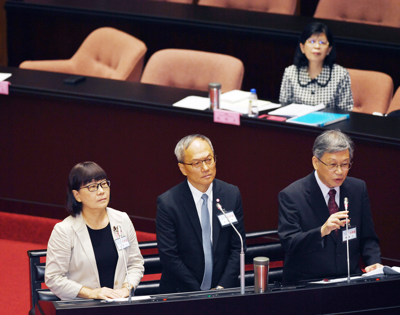 立法院9日上午進行考試委員被提名人陳錦生（前右起）、吳新興、王秀紅、楊雅惠（後右）審查會。(圖：中央社)