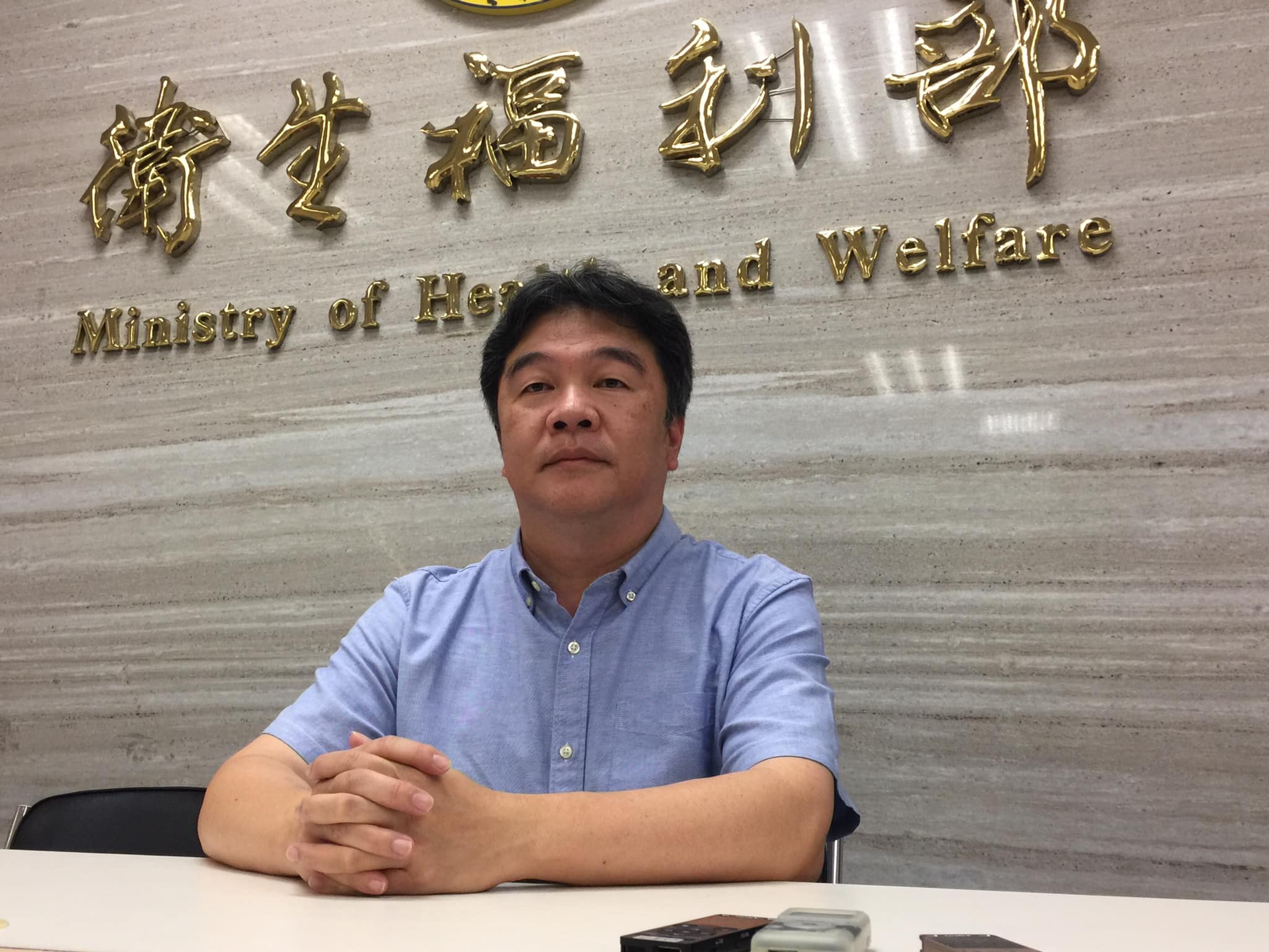 桃醫前進指揮所指揮官王必勝2日表示，考量醫院員工風險較高，將全面禁止員工參加院外會議與演講，但並不會禁止員工到外縣市活動。(資料照/蕭照平攝)