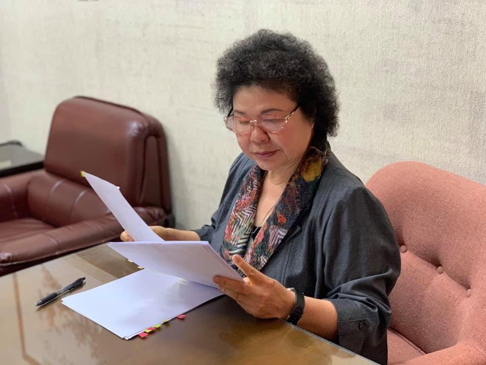 人權會主委陳菊則期勉所有委員要做「人民的靠山、社會的正義、國家的良心 」。 (圖：陳菊臉書)