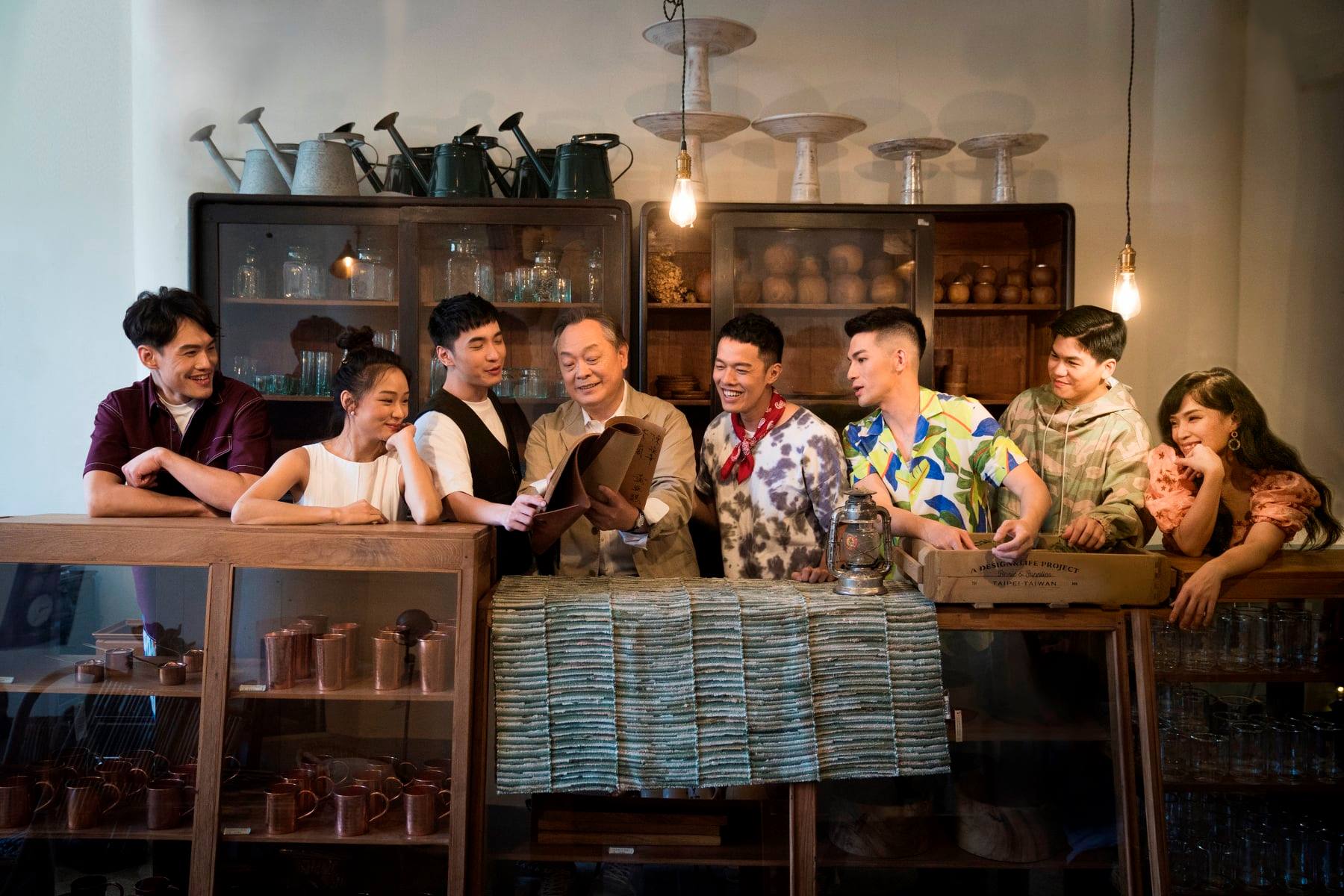 日本知名作家東野圭吾的暢銷小說「解憂雜貨店」，9月將由果陀劇場推出舞台劇真人版，在台上演！(果陀劇場提供)