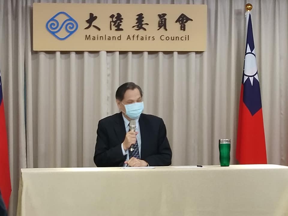 陸委會主委陳明通16日召開記者會，說明港區國安法立場與因應措施。(王韋婷 攝)