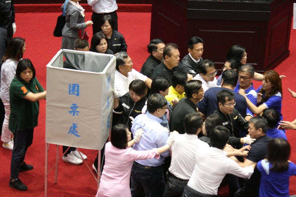監委人事投票在爭議聲中進行（劉玉秋攝）
