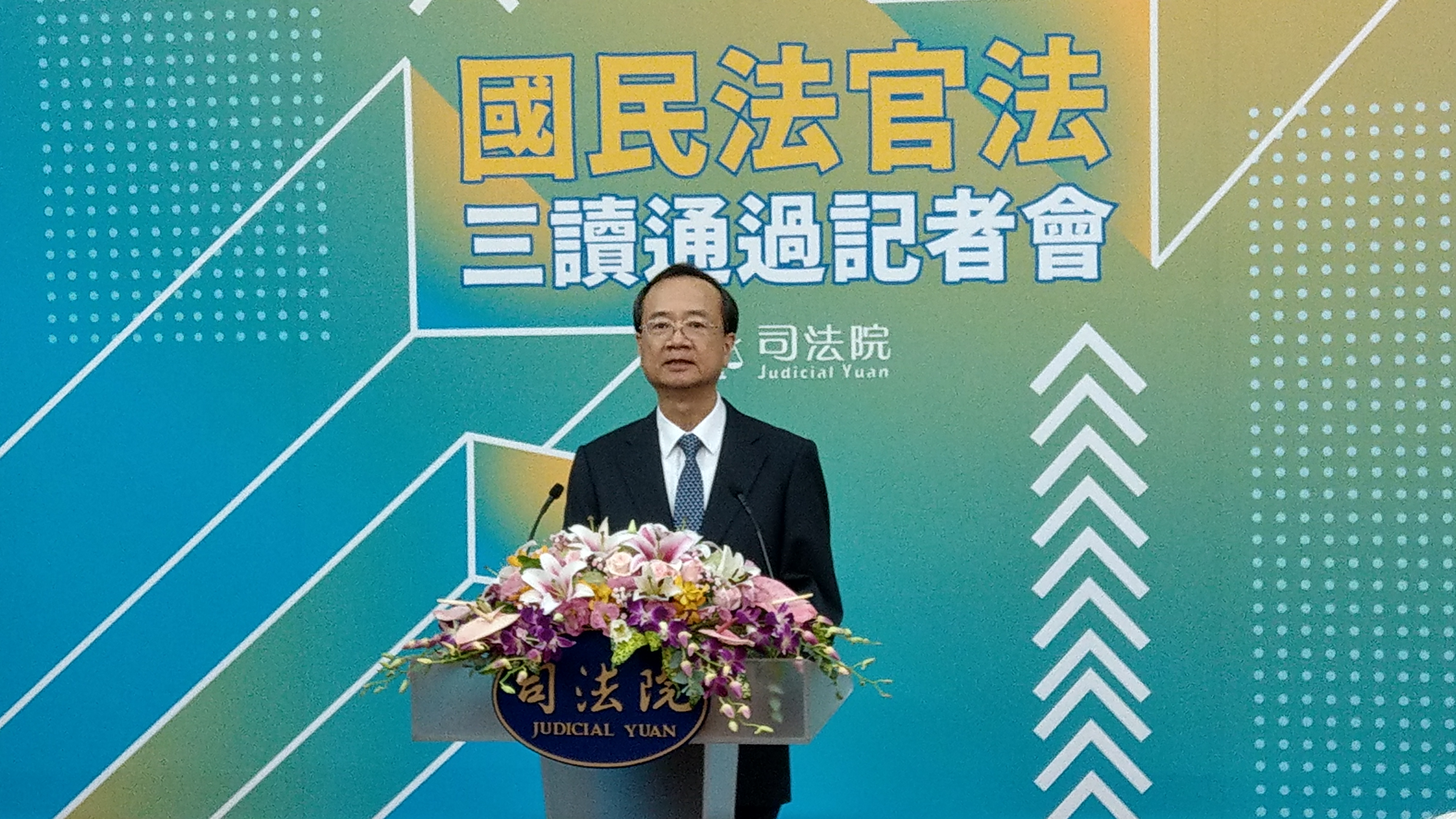 國民法官法三讀，司法院長許宗力相信這將展現對話式司法的嶄新面貌。(歐陽夢萍 攝)