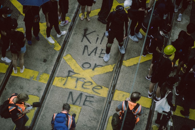 隨著《國安法》的出台，香港民間抗爭面臨著更大的挑戰。(Joseph Chan/Unsplash)